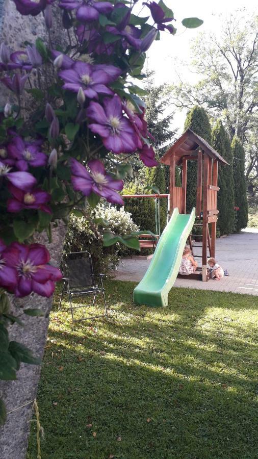 Pokoje Goscinne Pod Jaworem - Obok Pieknego Szlaku Wzdluz Rzeki Bialka, 1Km Do Stokow Kotelnica Exterior foto